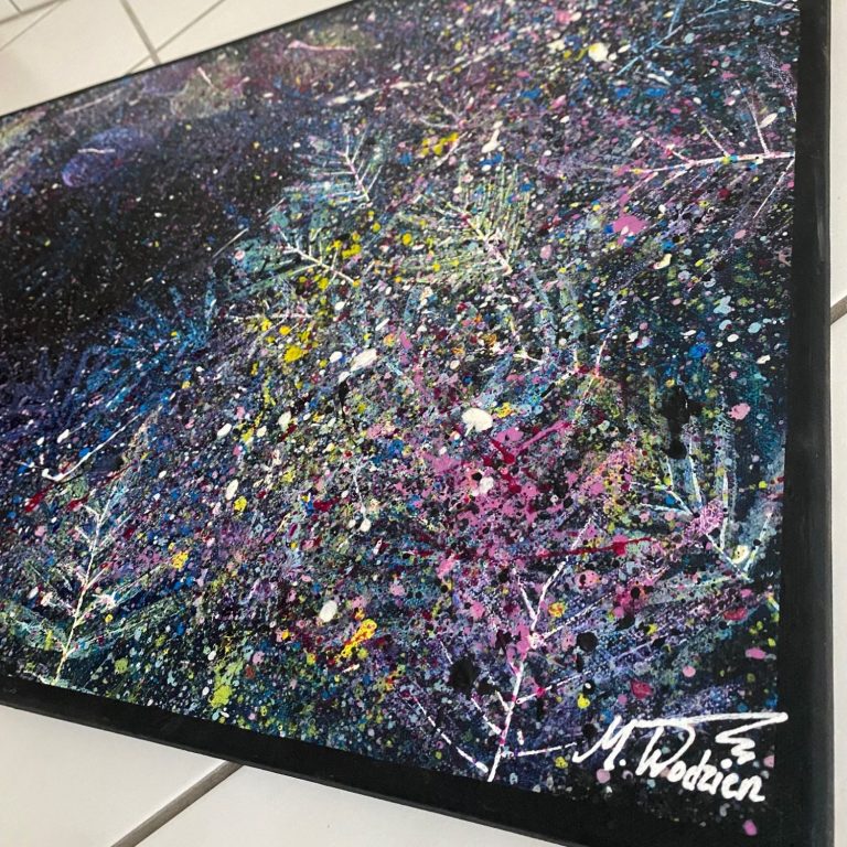 Buntes abstraktes Kunstwerk mit lebhaften Farbspritzern und organischen Formen.