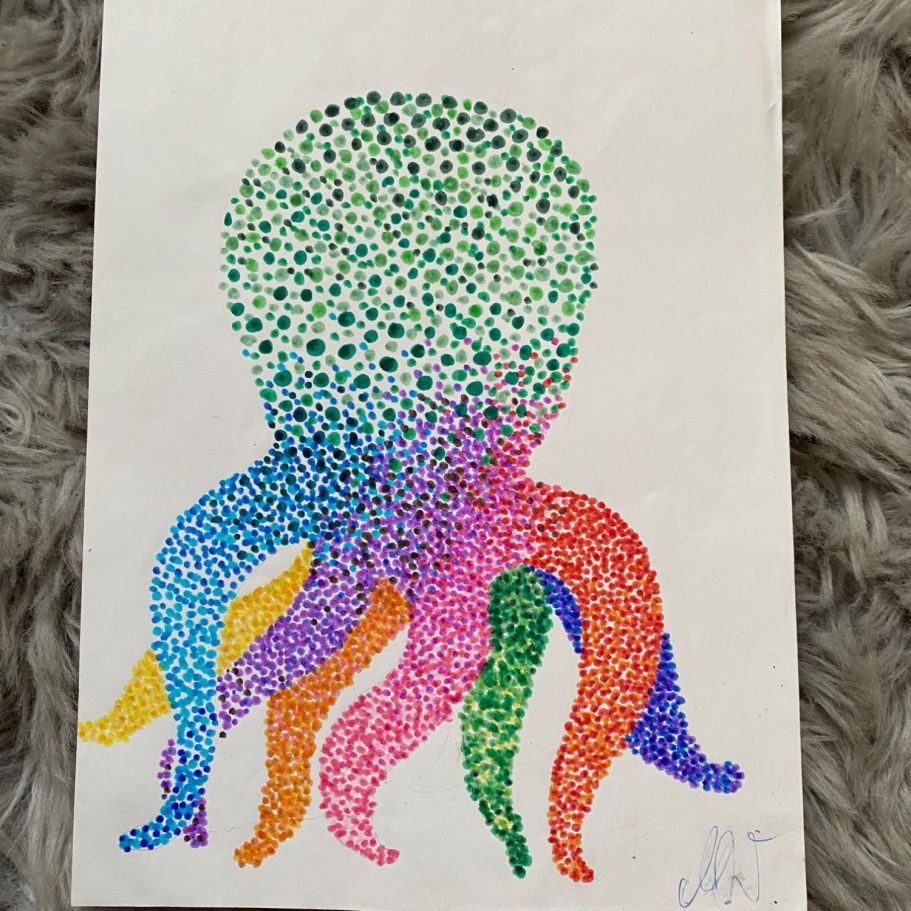 Bunte, punktierte Zeichnung eines Oktopus mit lebendigen Farben und gewellten Tentakeln.